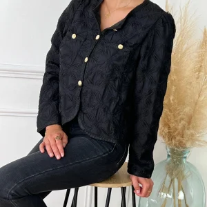 Chemise noire : Kany