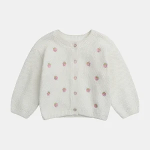 Cardigan en tricot écru avec broderie fraise pour bébé fille