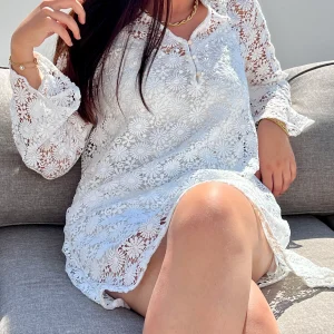 Robe écrue en broderie : Naelia