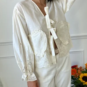 Blouse écrue avec broderie : Daliana