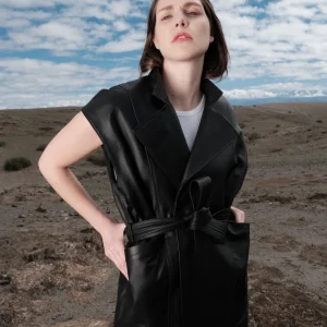 Le gilet en cuir oversize