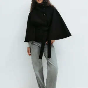 Capella Manteau Cape Court – Noir